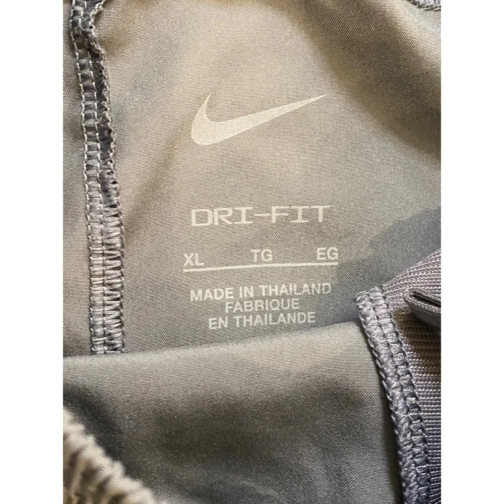 Nike Dri-FIT Kids XL Gray Black Athletic Running Shorts Side Pockets Mesh Trim